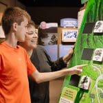 img-reading-public-museum-roots-2